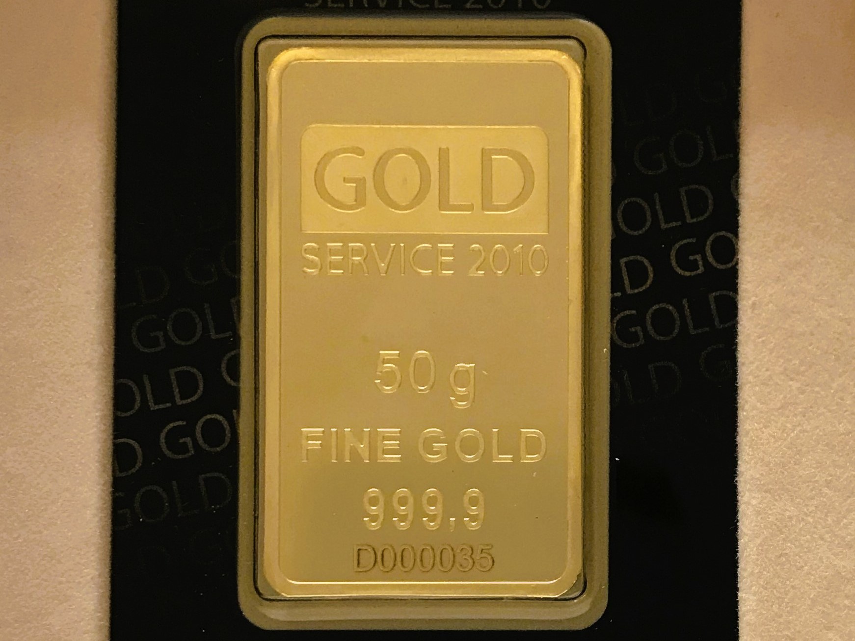 Lingotto d'oro da 50 grammi sigillato nel blister certificato